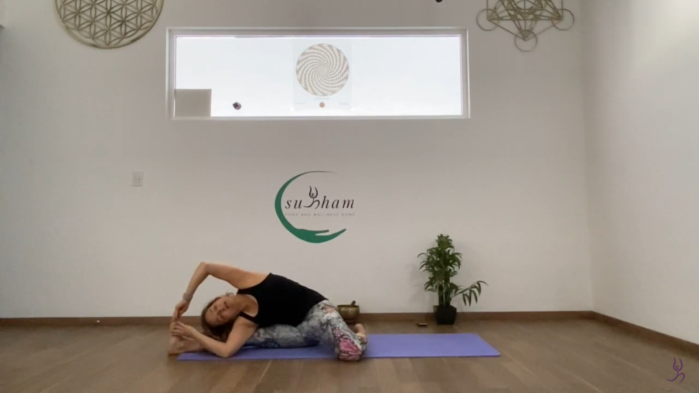 106. Mandala Vinyasa Yoga Intermedio-Avanzado (C. 106)